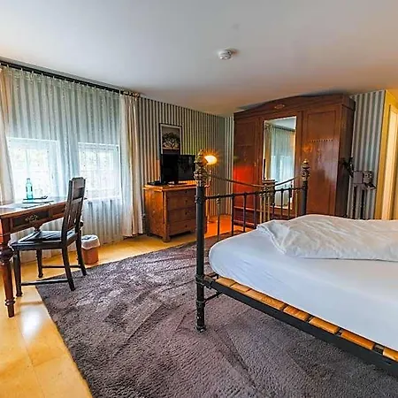 Fiester Hannes Hotel Burbach (Siegen-Wittgenstein)